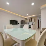 Apartment Msida 2br Near With Terrace