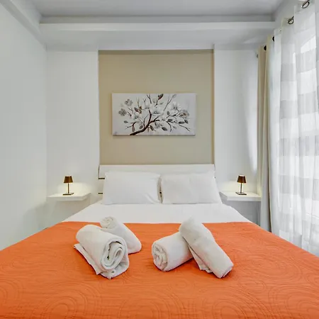 Msida 2br Near With Terrace Tal-Hriereb