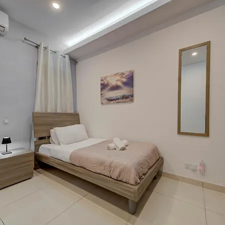 Msida 2br Near With Terrace