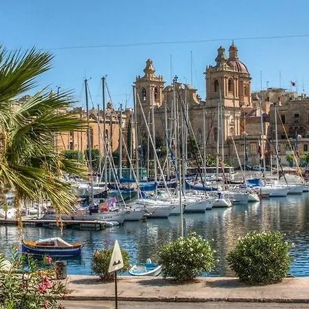 Msida 2br Near With Terrace Daire *