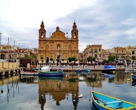 Msida 2br Near With Terrace Tal-Hriereb